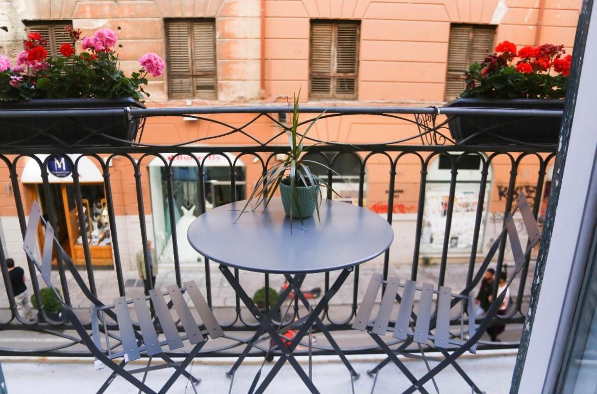 Sole Apartment Palermo Bagian luar foto