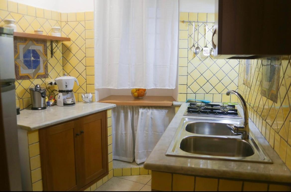 Sole Apartment Palermo Bagian luar foto